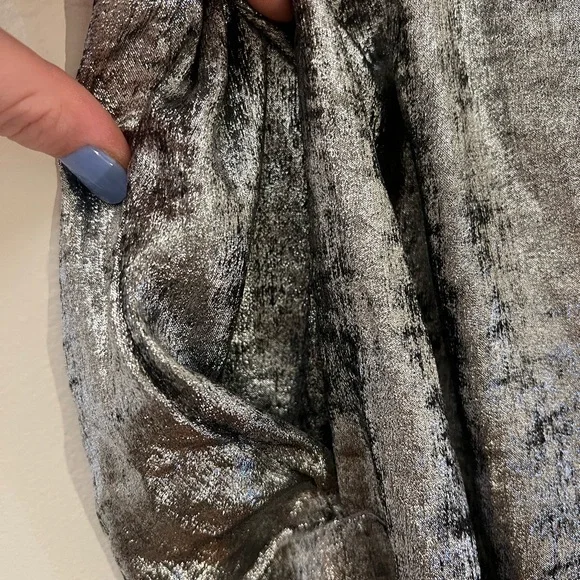 NWT Old Navy L Metallic Silver Elastic Waist MIDI Skirt Pockets - Picture 3 of 7